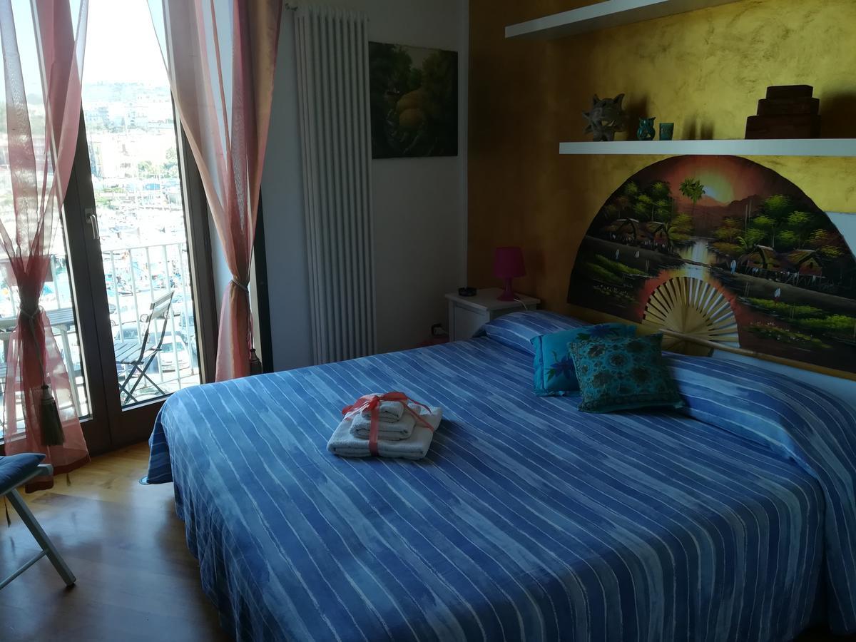 Aria Di Mare Dimorra Bed & Breakfast Pozzuoli Dış mekan fotoğraf